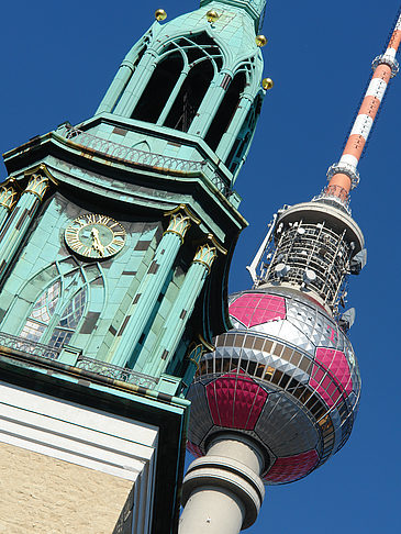 Fernsehturm und Marienkirche Foto 