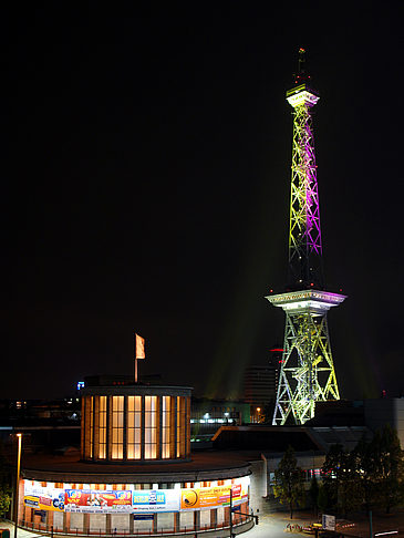 Funkturm und Messegelände Foto 