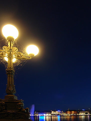 Foto Laterne und Binnenalster - Hamburg