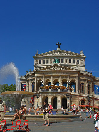 Foto Alte Oper mit Opernplatz - Frankfurt am Main