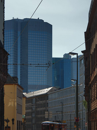 Fotos Dresdner Bank von Seufzerbrücke aus