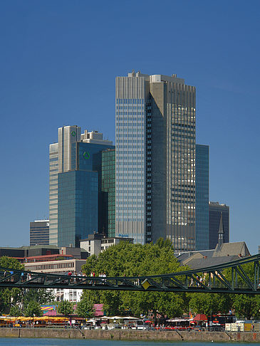 Eurotower und Dresdener Bank Foto 