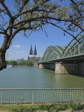 Fotos Hohenzollernbrücke am Kölner Dom