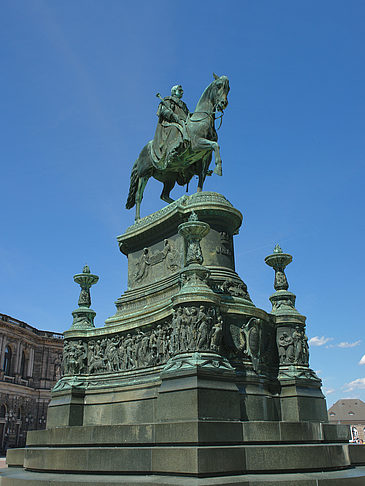 König-Johann-Statue Fotos