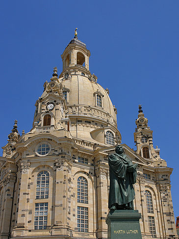 Foto Lutherdenkmal vor der Frauenkirche