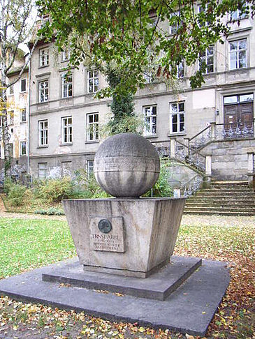 Ernst Abbe Denkmal Foto 