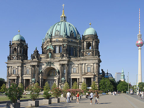 Foto Berliner Dom mit Fernsehturm - Berlin