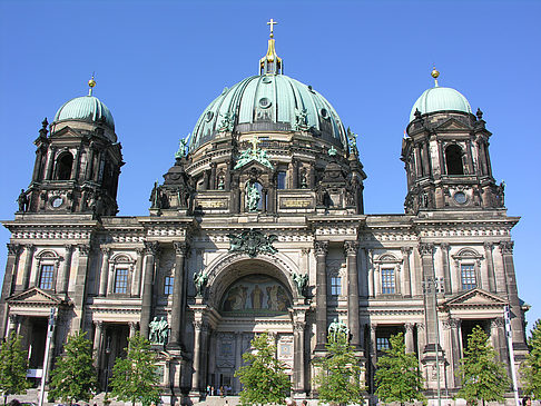 Berliner Dom mit Lustgarten