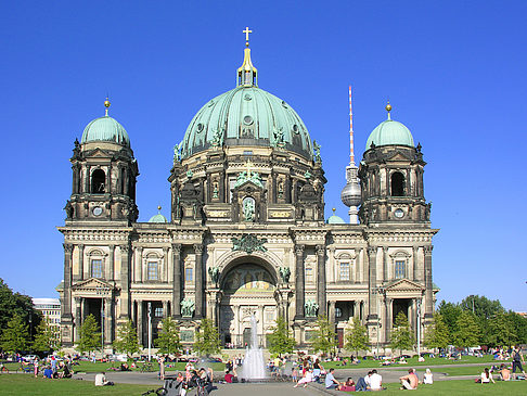 Lustgarten und Berliner Dom Fotos