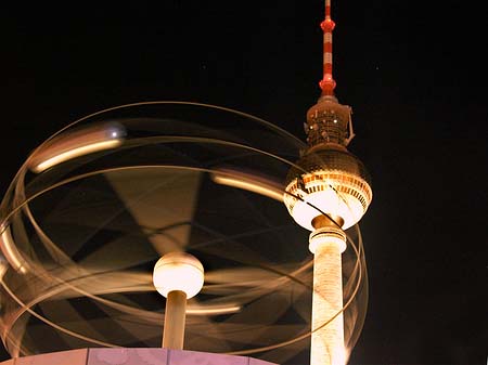 Fernsehturm und Weltzeituhr