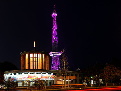 Funkturm und Messegelände Foto 