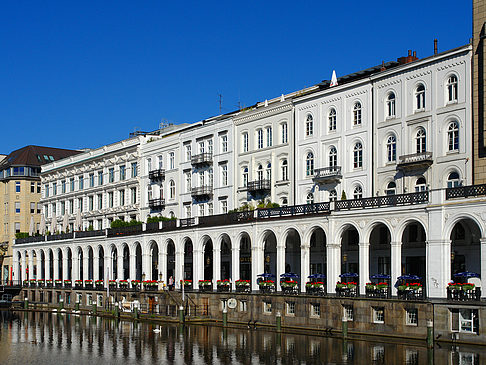 Alster Arkaden am Alsterfleet