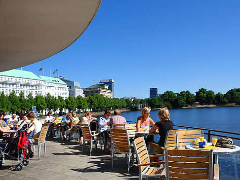 Foto Brunchterrasse auf dem Alster Pavillon