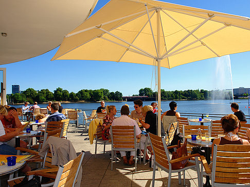 Foto Brunchterrasse auf dem Alster Pavillon - Hamburg