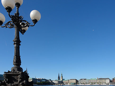 Foto Laterne und Binnenalster - Hamburg