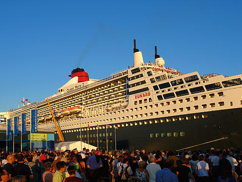 Queen Mary 2