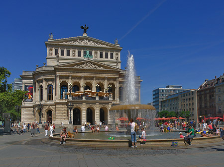 Foto Alte Oper mit Opernplatz - Frankfurt am Main