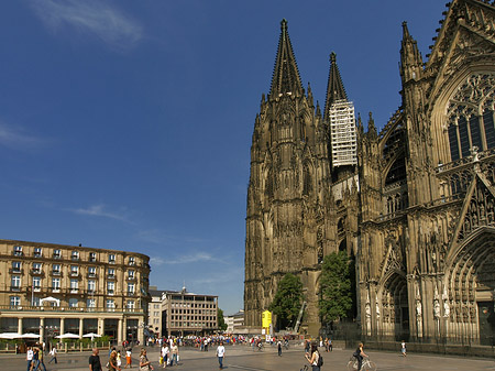 Foto Kölner Dom mit Domhotel - Köln