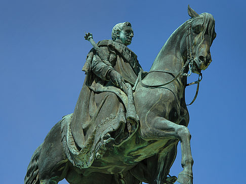 Foto König-Johann-Statue